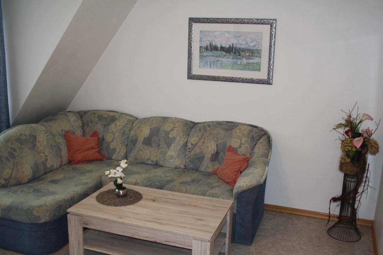 Pension / Ferienwohnung Allebrodt Леннештадт Экстерьер фото