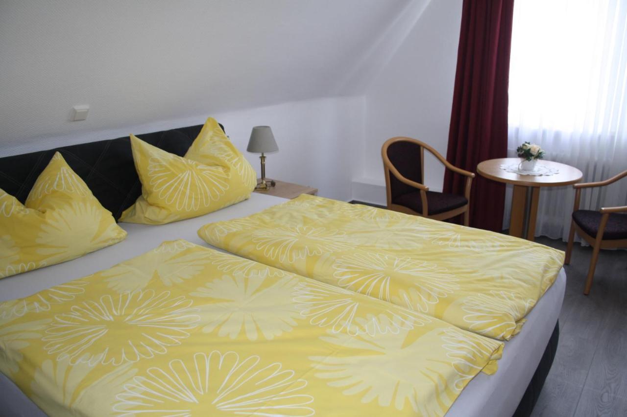Pension / Ferienwohnung Allebrodt Леннештадт Экстерьер фото