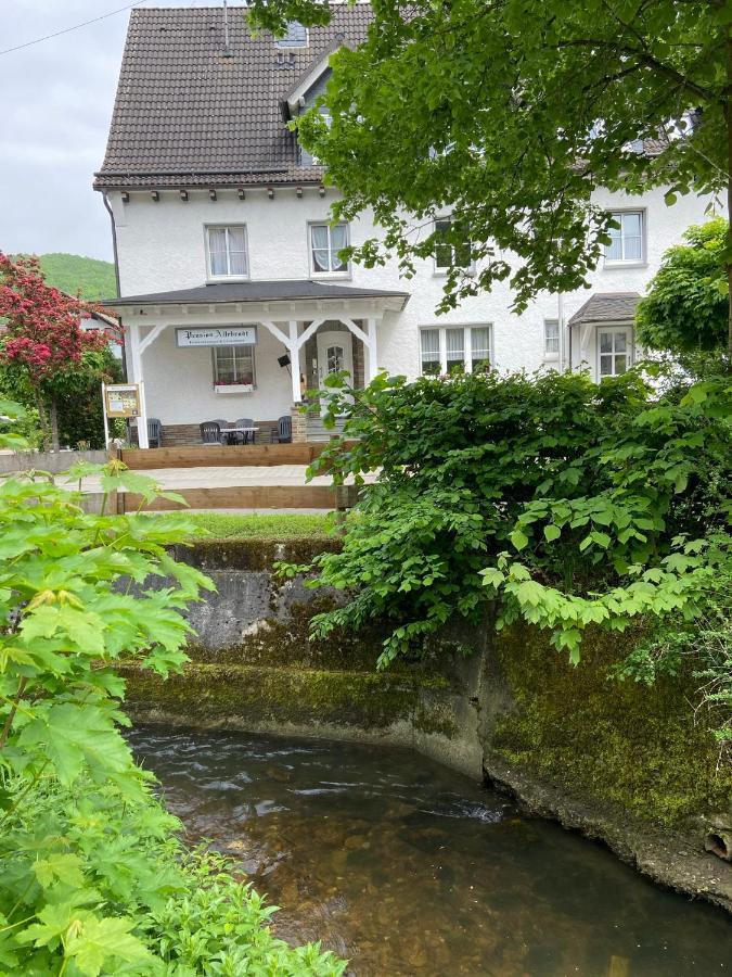 Pension / Ferienwohnung Allebrodt Леннештадт Экстерьер фото