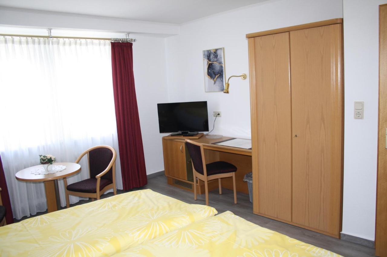 Pension / Ferienwohnung Allebrodt Леннештадт Экстерьер фото