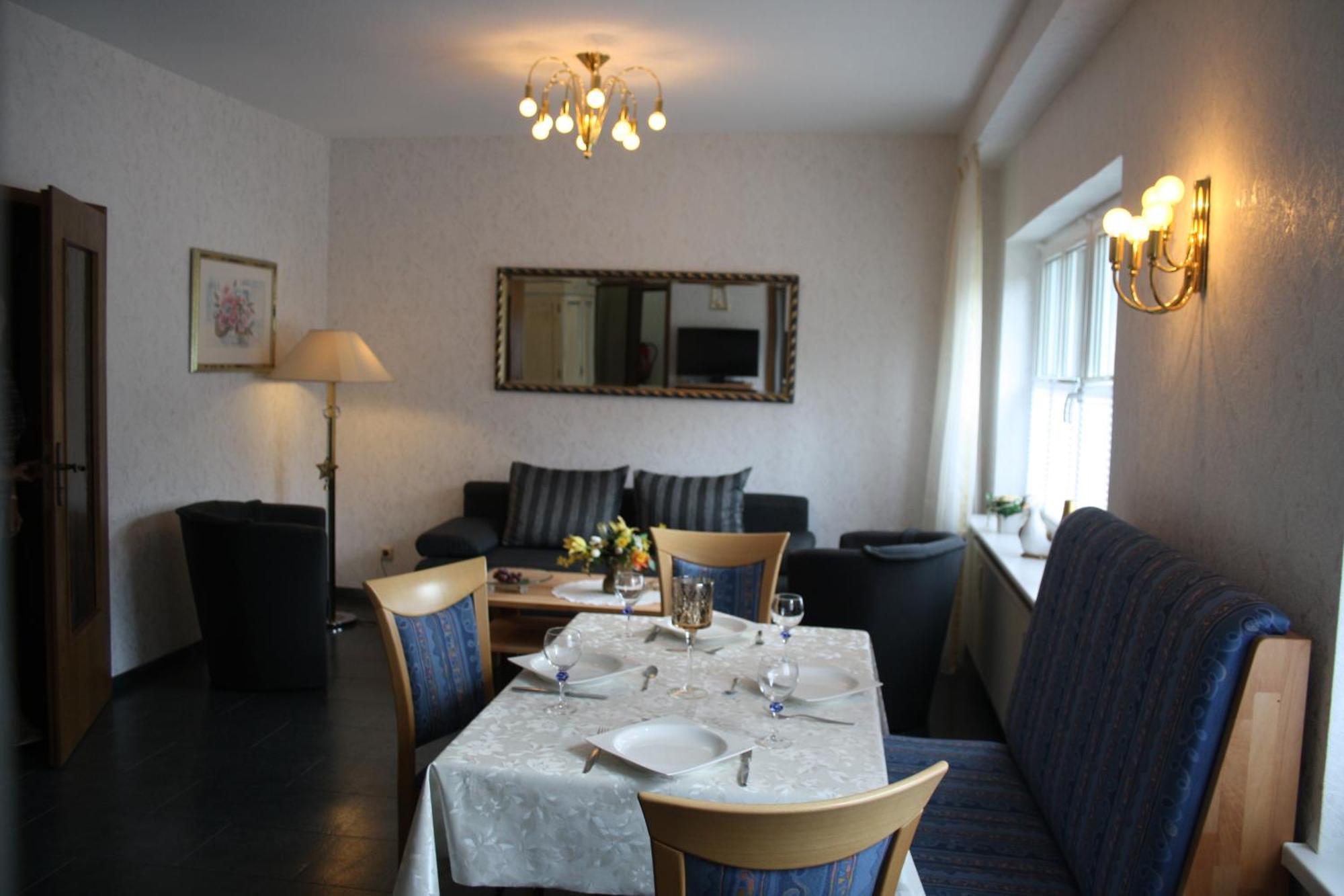Pension / Ferienwohnung Allebrodt Леннештадт Экстерьер фото